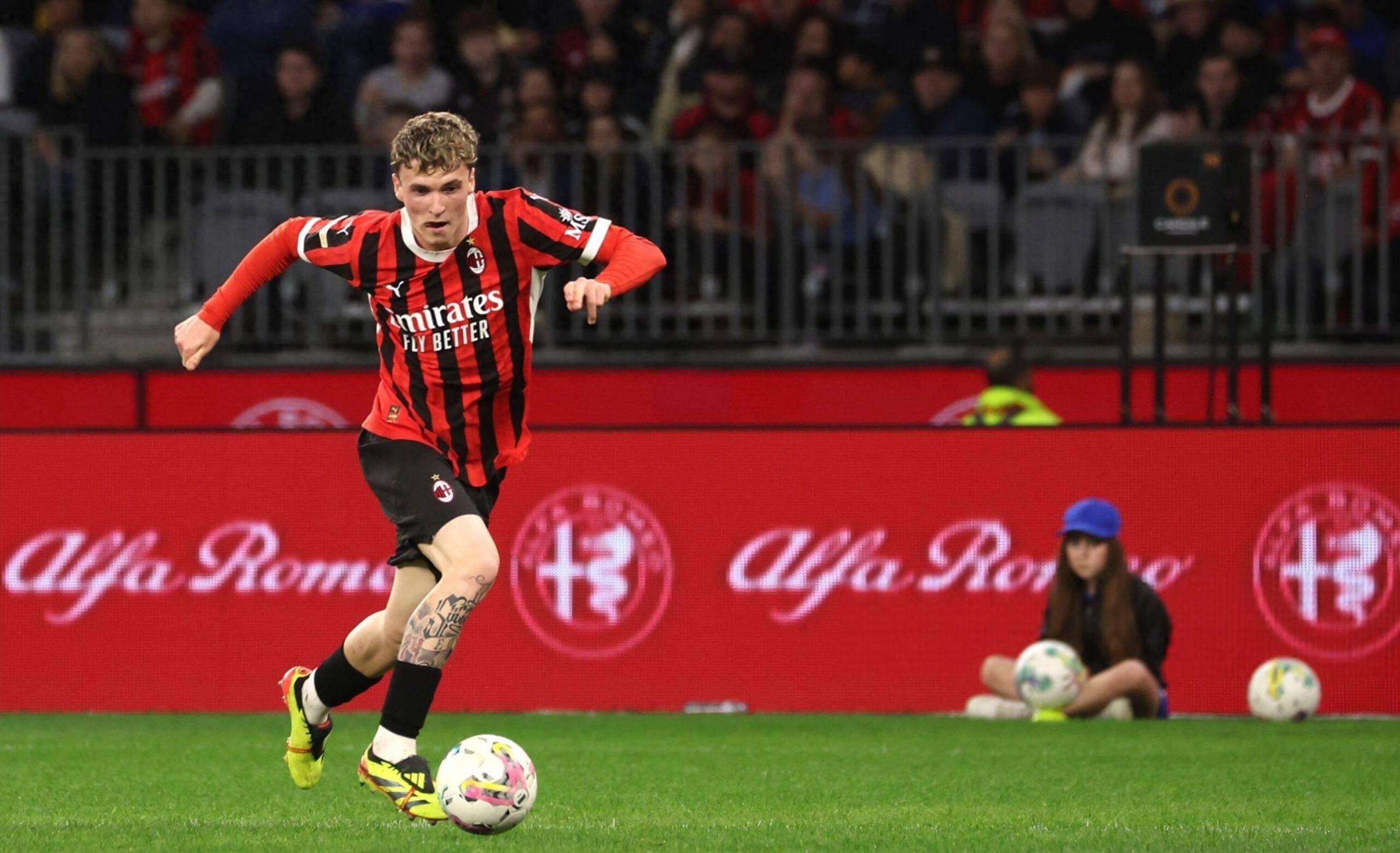 记者：诺伊尔很可能缺席对阵国米首回合比赛，他对乌尔比希有信心