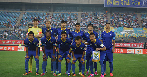 [图]意甲-莱奥制胜球 米兰1-0客胜卡利亚里暂登顶